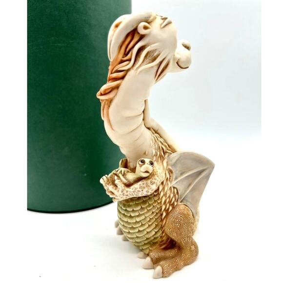 NIB Harmony Kingdom Tamira's Treasure Mom Baby Dragon 1290/3600 Collectible Mint - Picture 14 of 14